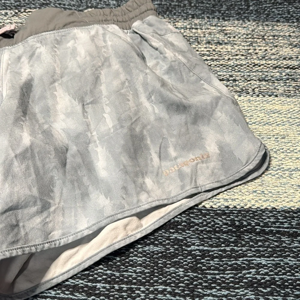 Patagonia Women’s None Trails Shorts 6”, Size Small